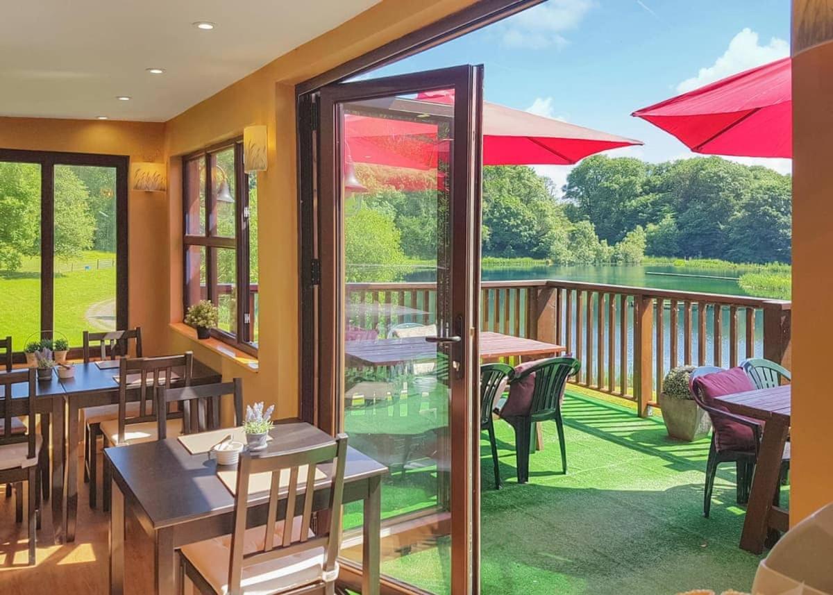 Garnffrwd Park Hotell Llanddarog Eksteriør bilde